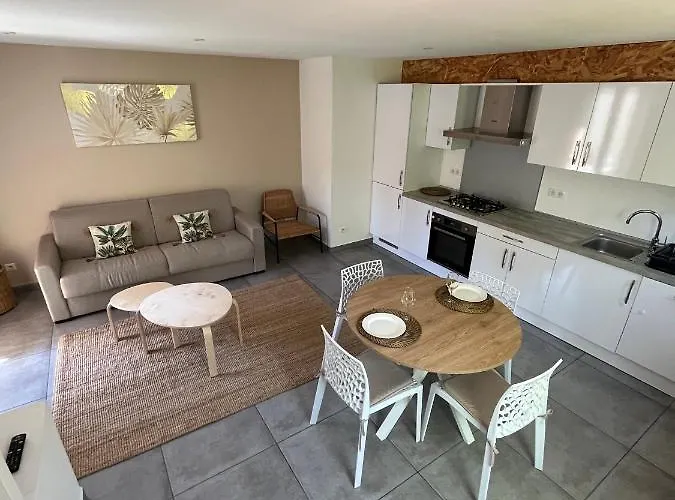 Holiday home La Rapha'elle *