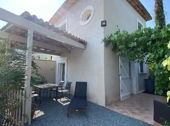 Holiday home La Rapha'elle *